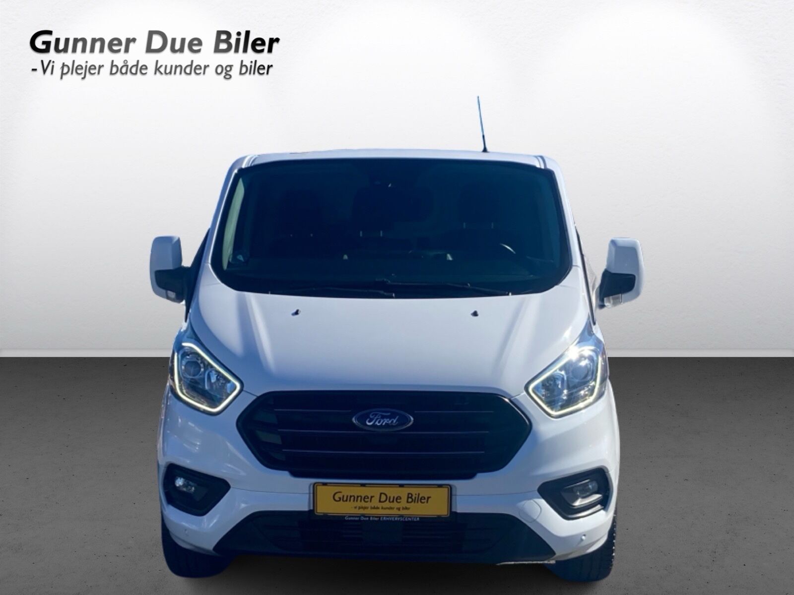 Billede af Ford Transit Custom 300 L2H1 2,0 TDCi Trend 130HK Van 6g Aut.