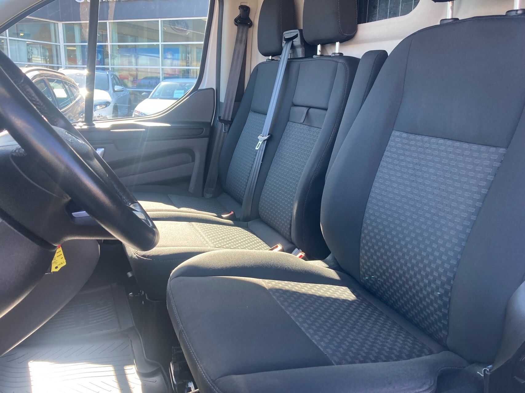 Billede af Ford Transit Custom 300 L2H1 2,0 TDCi Trend 130HK Van 6g Aut.