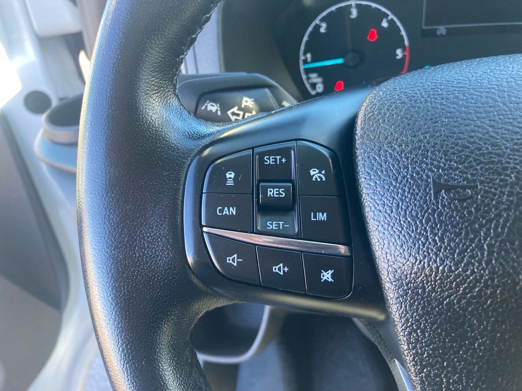 Billede af Ford Transit Custom 300 L2H1 2,0 TDCi Trend 130HK Van 6g Aut.