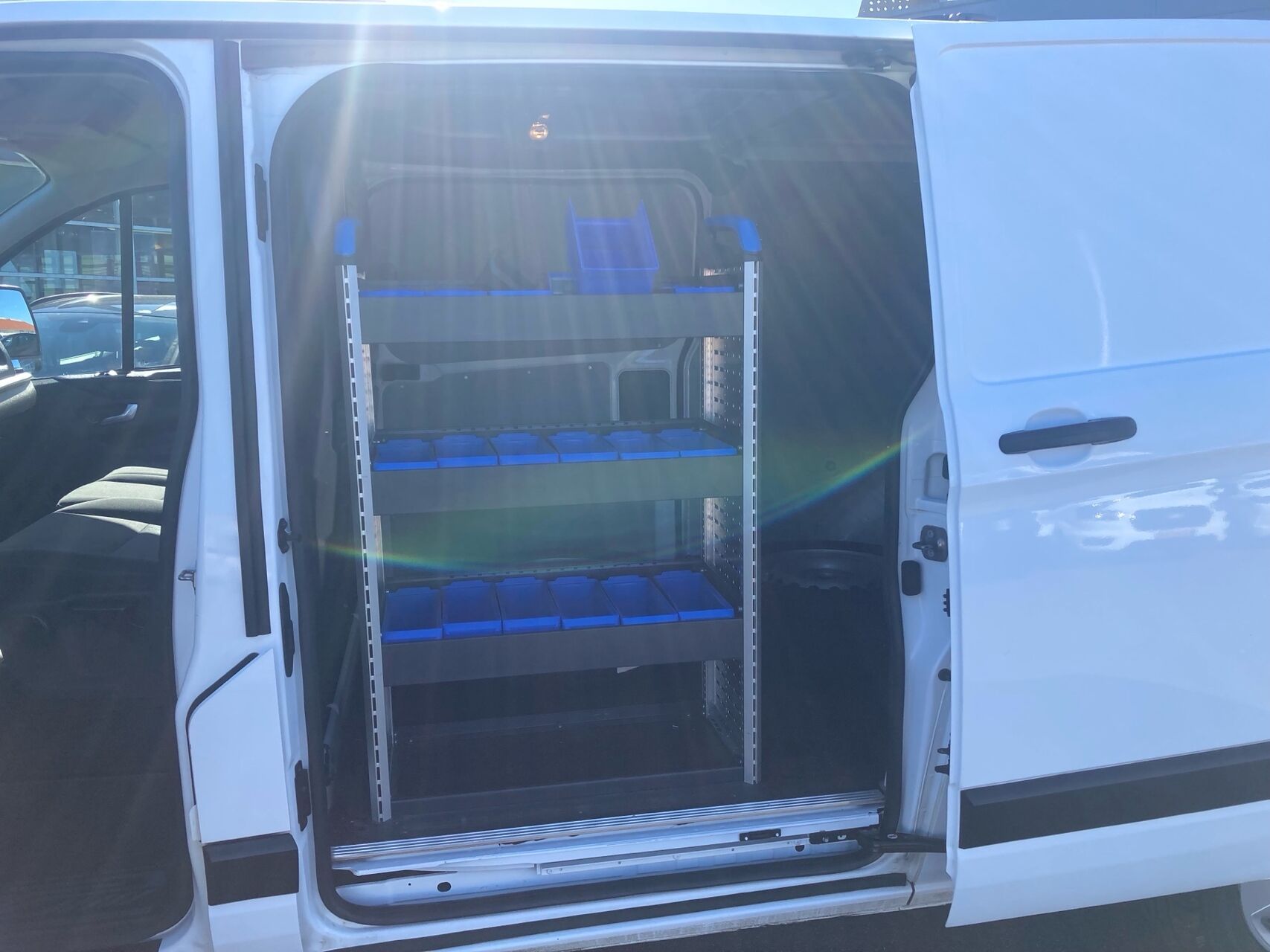 Billede af Ford Transit Custom 300 L2H1 2,0 TDCi Trend 130HK Van 6g Aut.