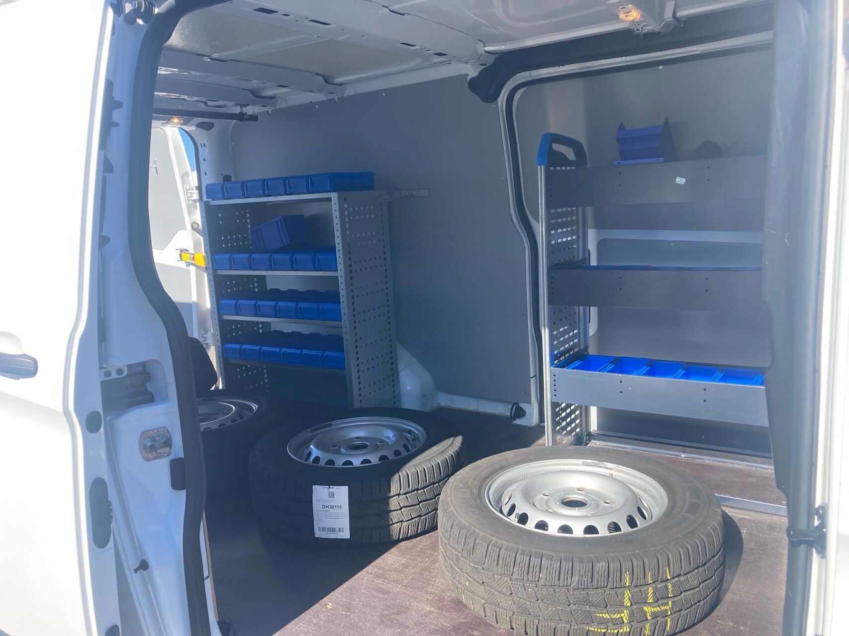 Billede af Ford Transit Custom 300 L2H1 2,0 TDCi Trend 130HK Van 6g Aut.