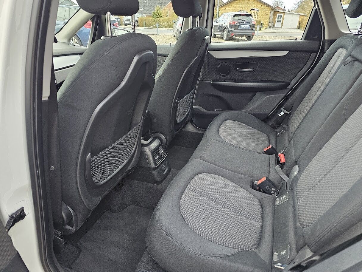 Billede af BMW 218d Active Tourer 2,0 D Advantage 150HK Stc 6g