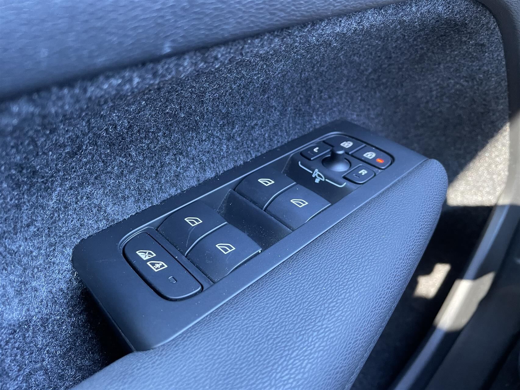 Billede af Volvo C40 P6 Recharge Core 231HK 4d Aut.