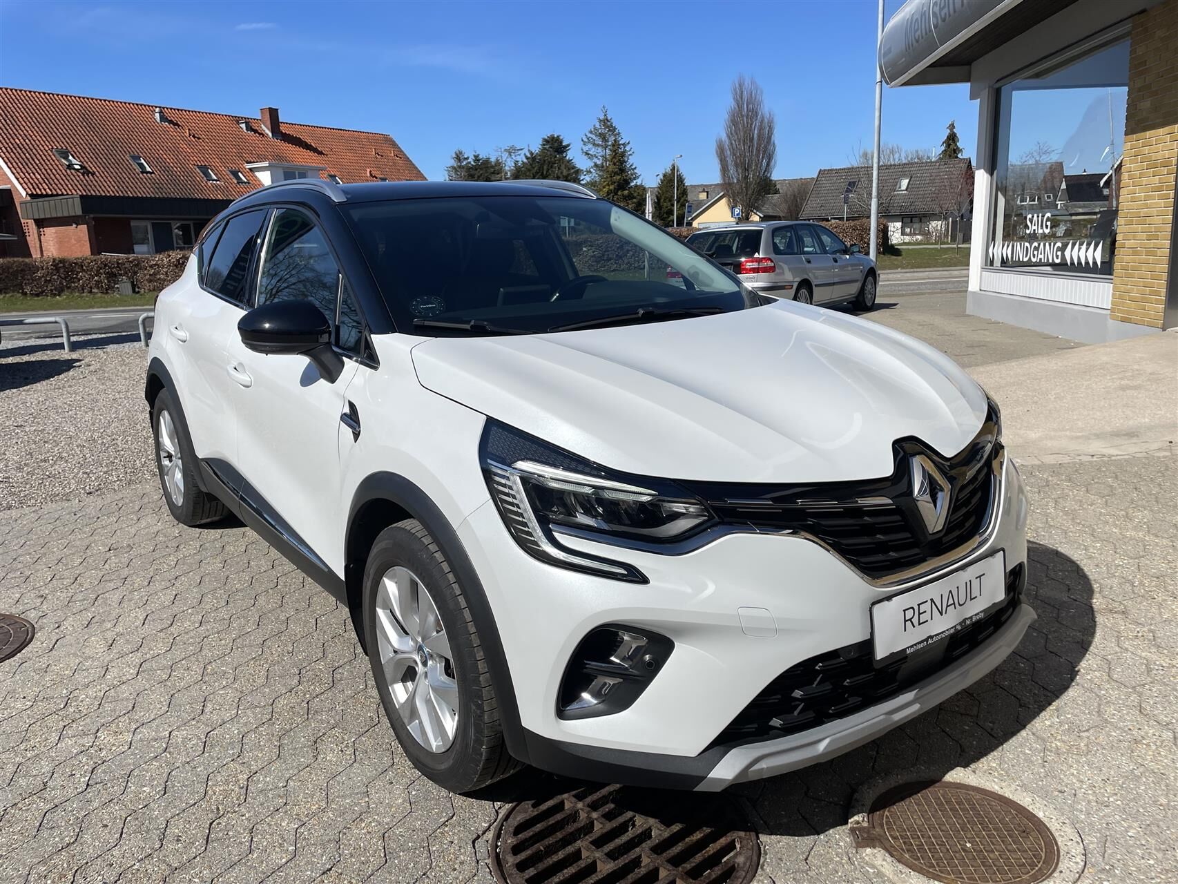 Billede af Renault Captur 1,6 E-TECH  Plugin-hybrid Intens 160HK 5d Aut.
