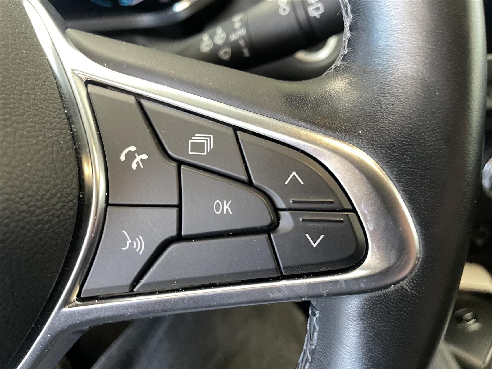 Billede af Renault Captur 1,6 E-TECH  Plugin-hybrid Intens 160HK 5d Aut.