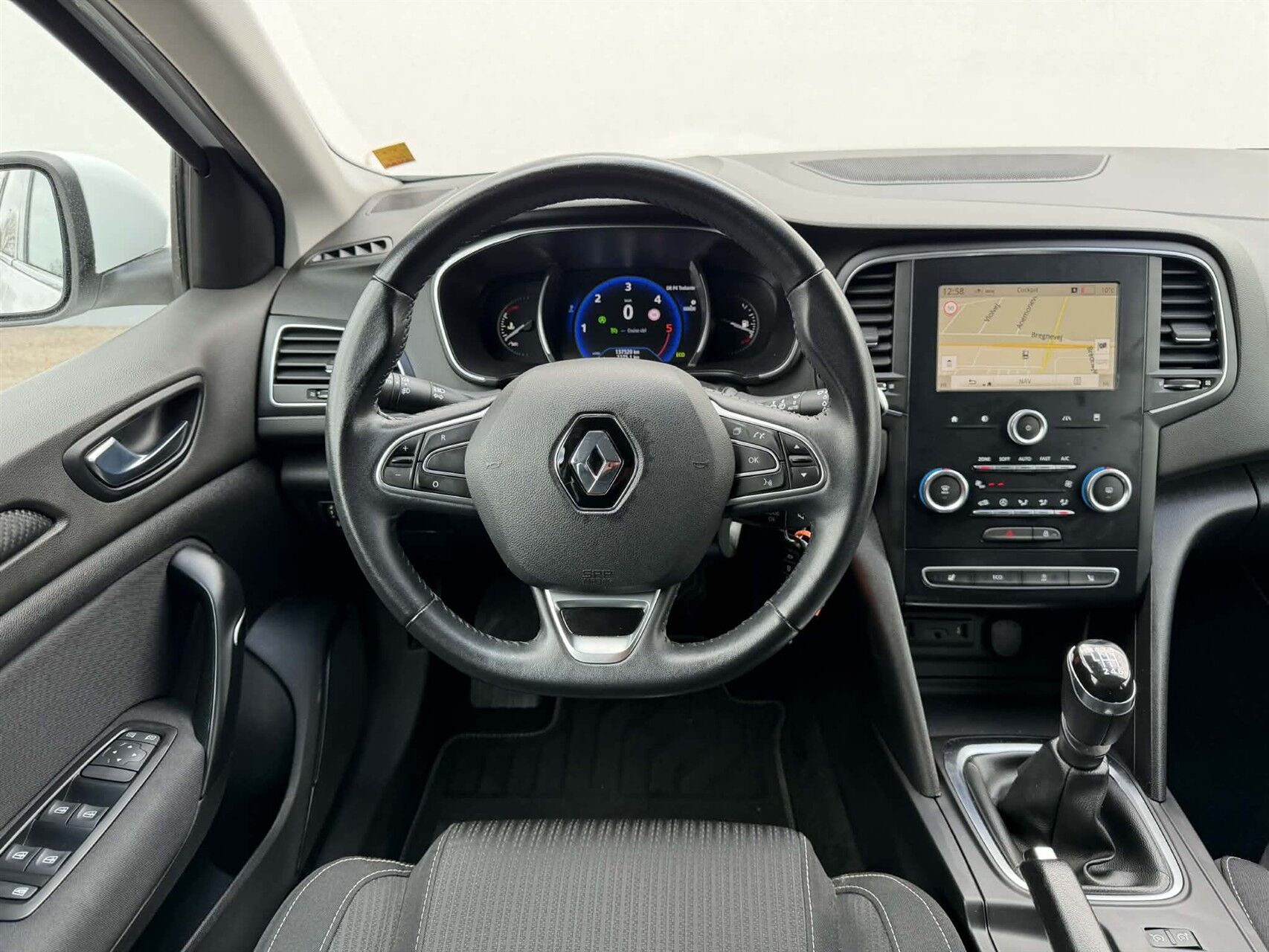 Billede af Renault Mégane Sport Tourer 1,5 Energy DCI Zen 110HK Stc 6g