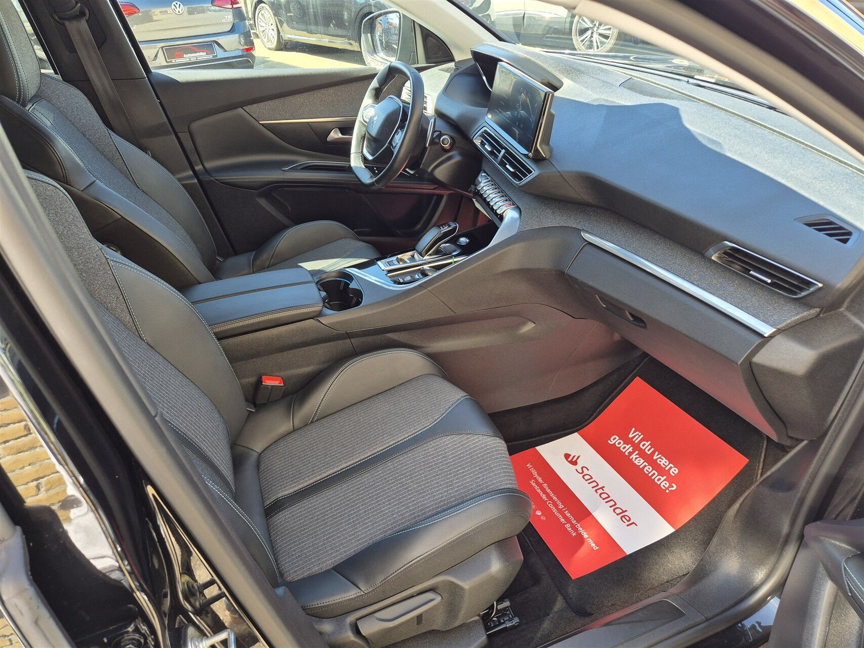 Billede af Peugeot 3008 1,6 PureTech  Plugin-hybrid First Selection EAT8 225HK 5d 8g Aut.