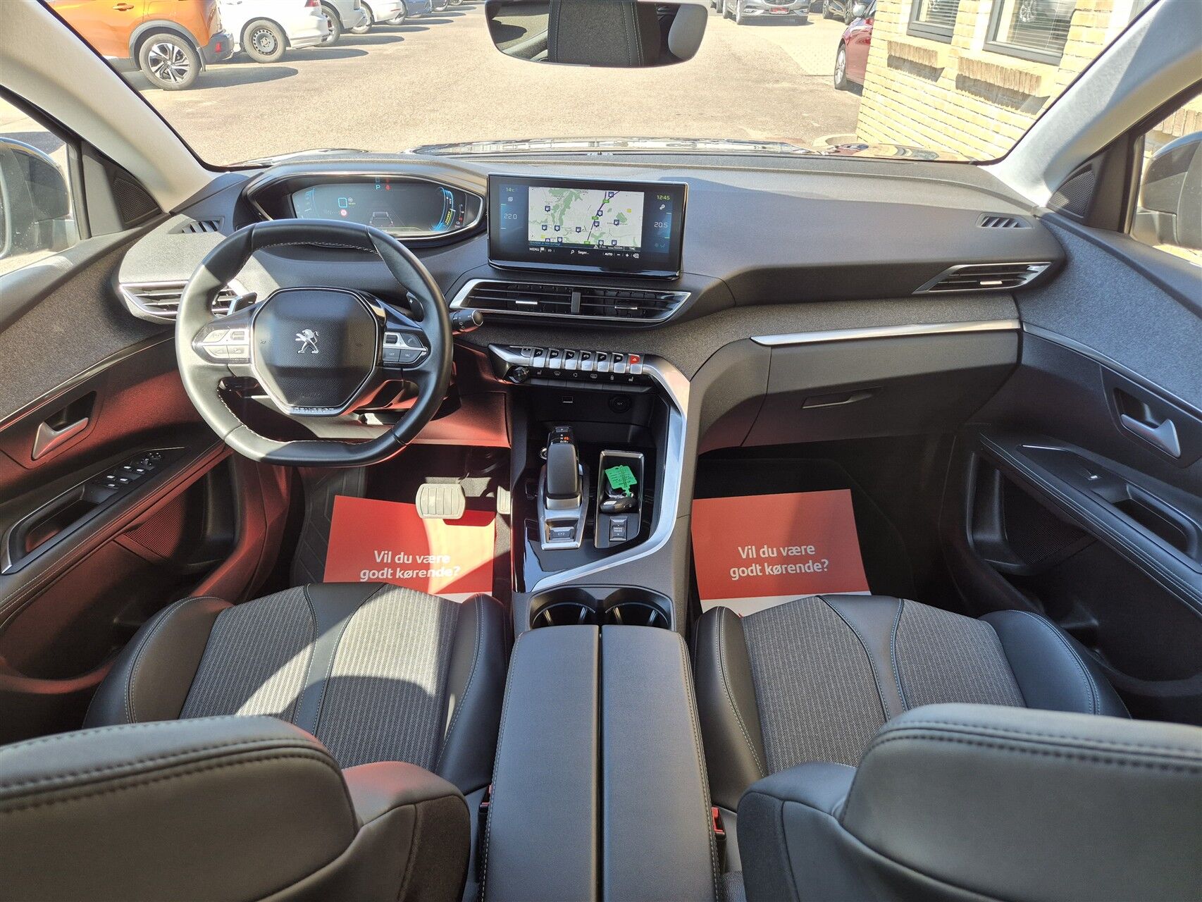 Billede af Peugeot 3008 1,6 PureTech  Plugin-hybrid First Selection EAT8 225HK 5d 8g Aut.