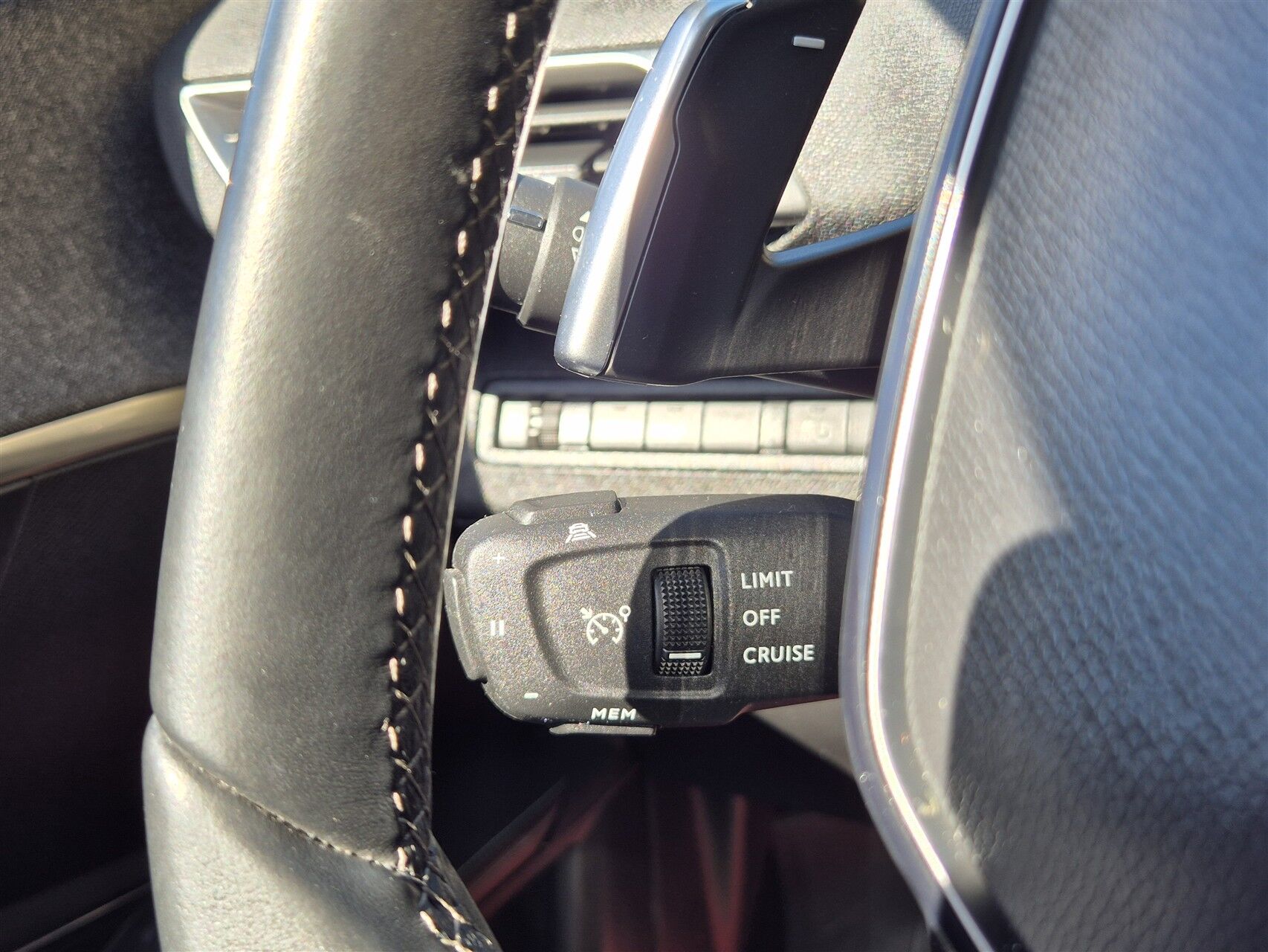 Billede af Peugeot 3008 1,6 PureTech  Plugin-hybrid First Selection EAT8 225HK 5d 8g Aut.