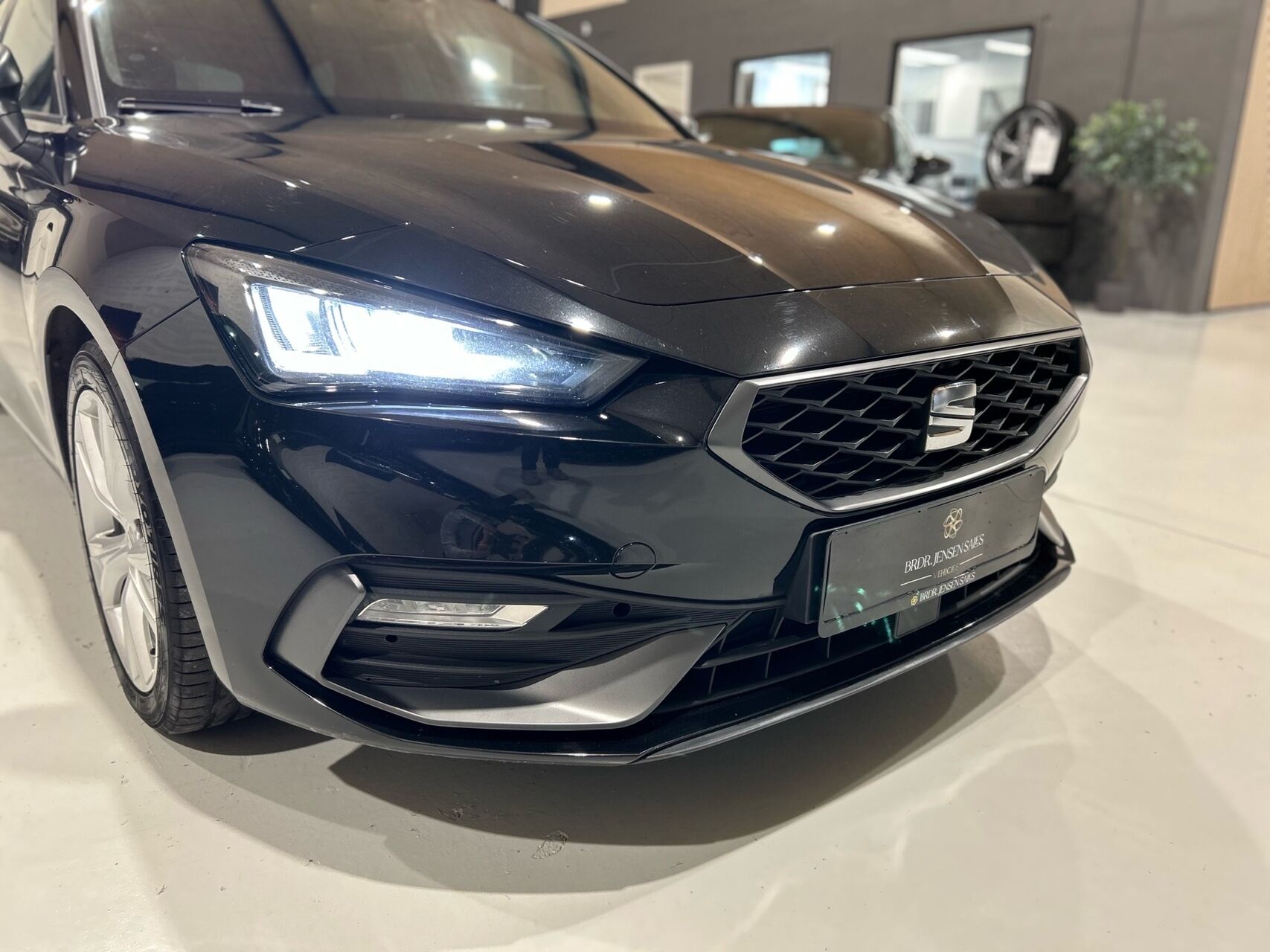 Billede af Seat Leon Sportstourer 2,0 TDI FR DSG 150HK Stc 7g Aut.