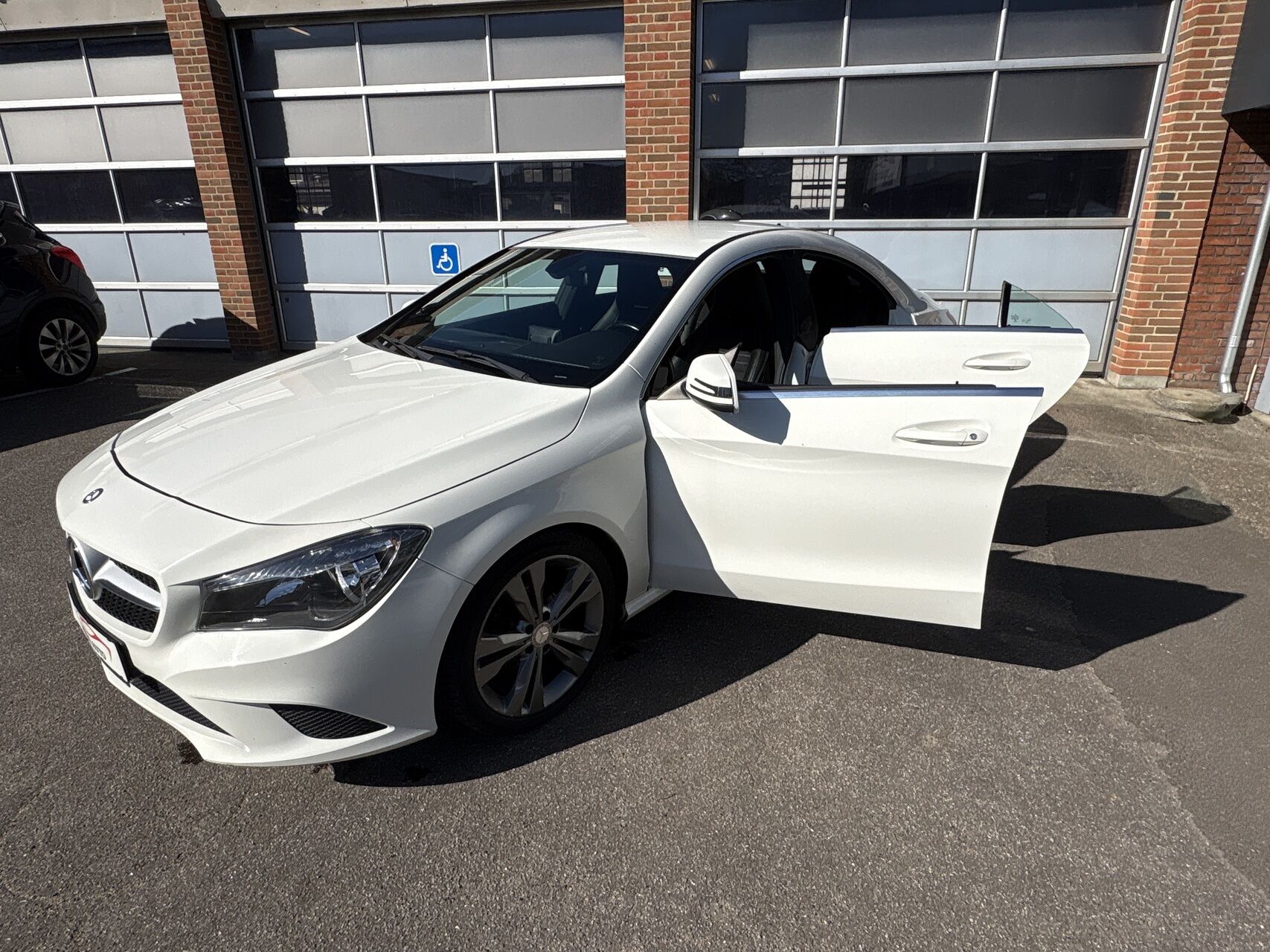 Billede af Mercedes-Benz CLA180 1,6 122HK 4d 6g