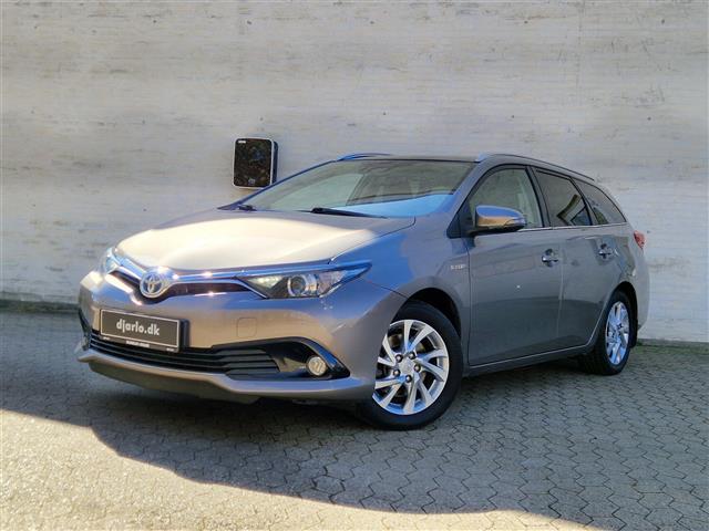 Billede af Toyota Auris Touring Sports 1,8 Hybrid H2 Comfort Safety Skyview 136HK Stc Aut.