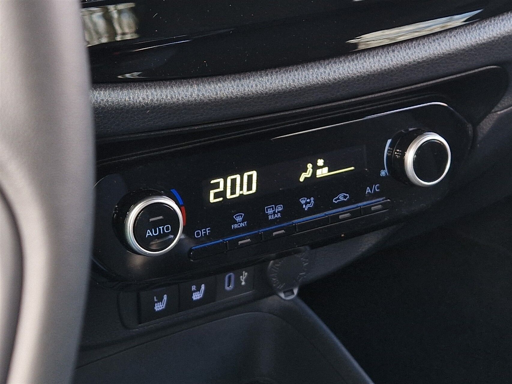 Billede af Toyota Aygo X 1.0 benzin (72 hk) Active