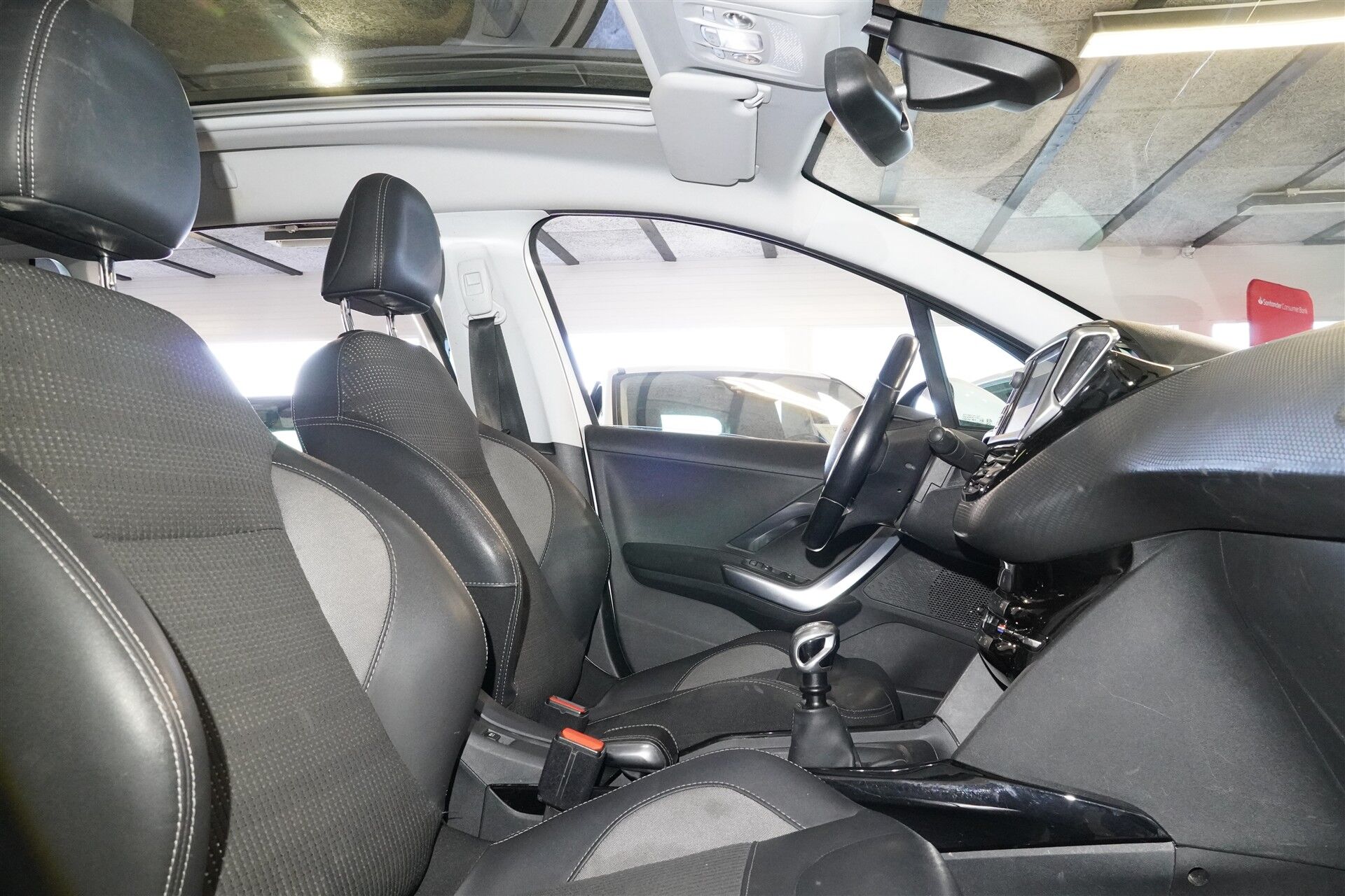 Billede af Peugeot 2008 1,5 BlueHDi Exclusive Plus 100HK 5d