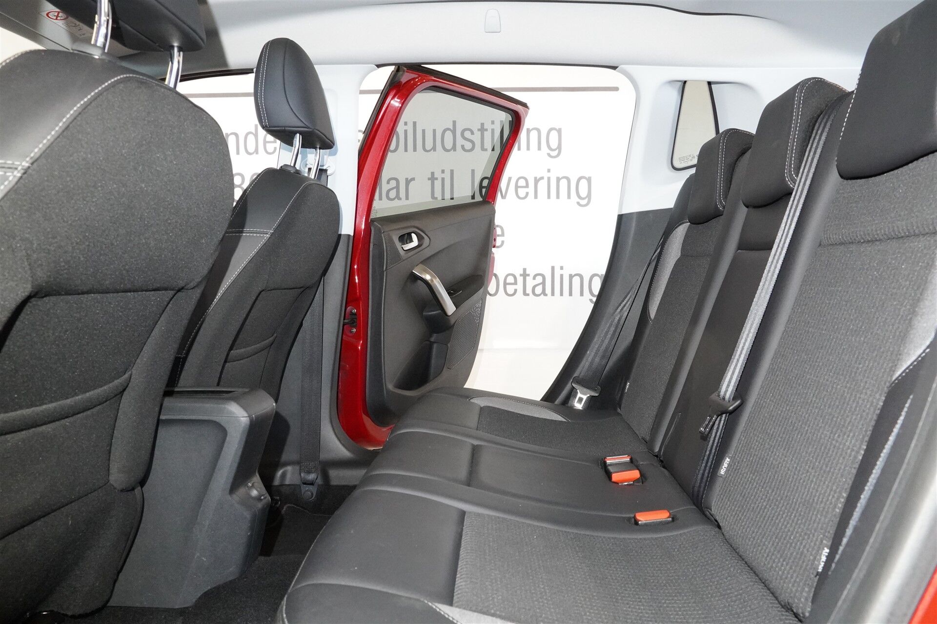 Billede af Peugeot 2008 1,5 BlueHDi Allure+ 100HK 5d