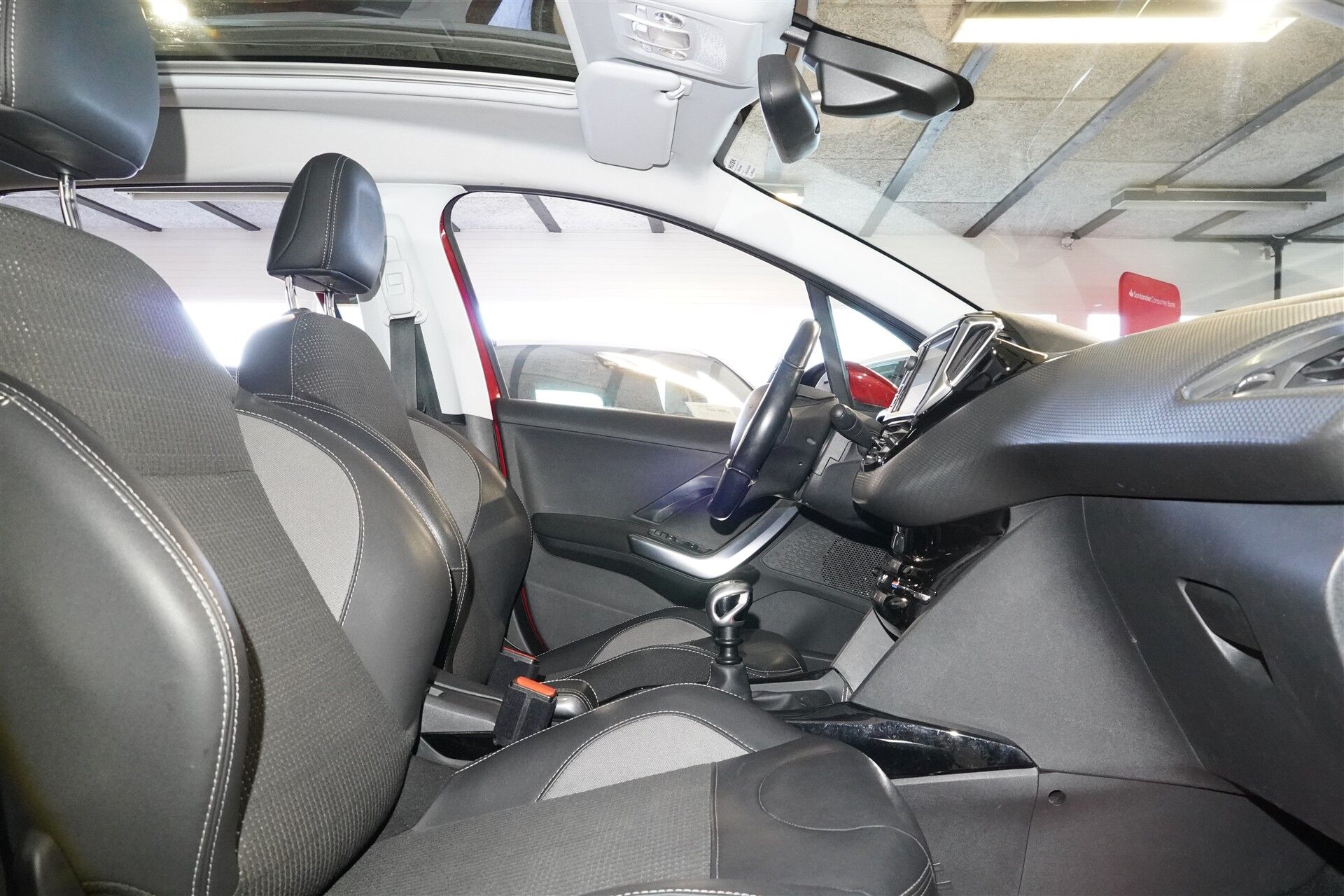 Billede af Peugeot 2008 1,5 BlueHDi Allure+ 100HK 5d