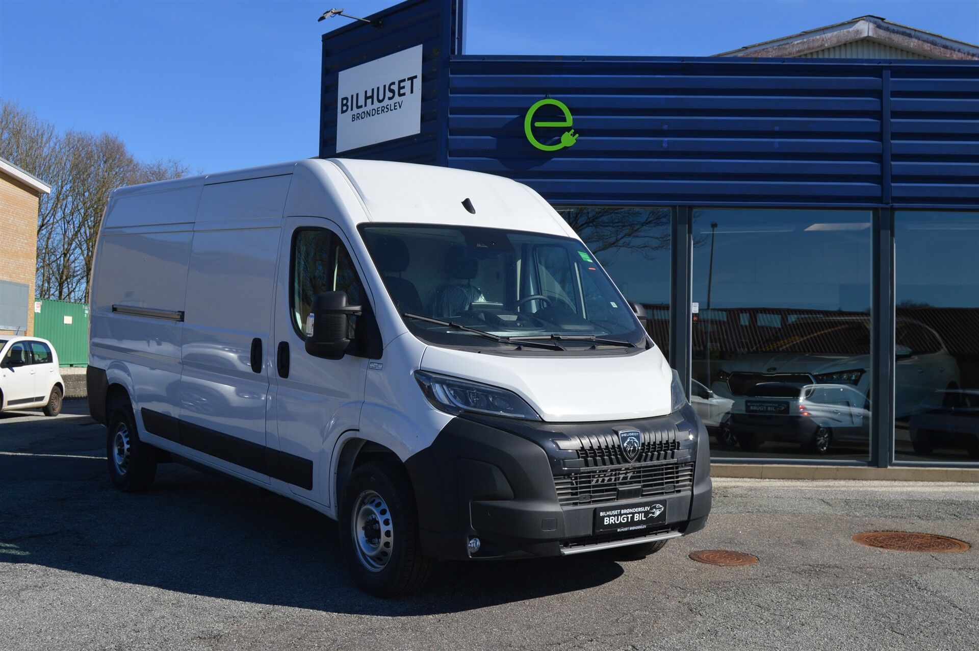 Billede af Peugeot e-Boxer 435 L3H2 EL Premium 270HK Van Aut.
