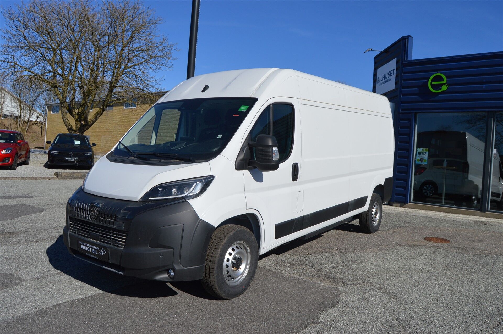 Billede af Peugeot e-Boxer 435 L3H2 EL Premium 270HK Van Aut.