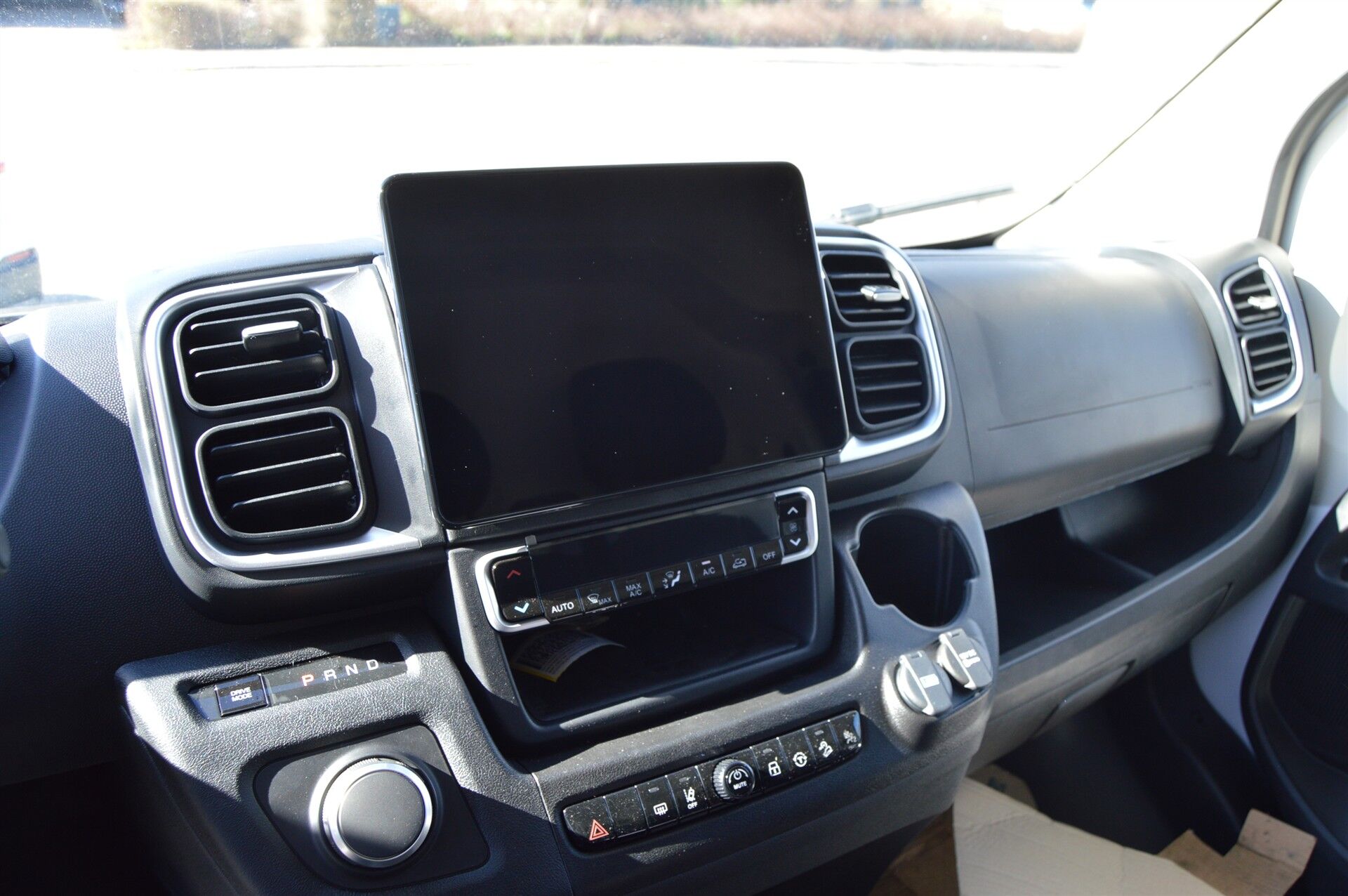 Billede af Peugeot e-Boxer 435 L3H2 EL Premium 270HK Van Aut.