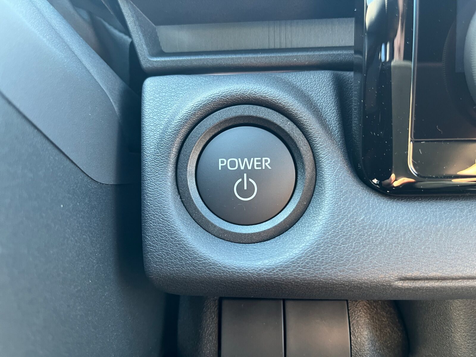 Billede af Toyota C-HR+ EL Active 224HK 5d Aut.