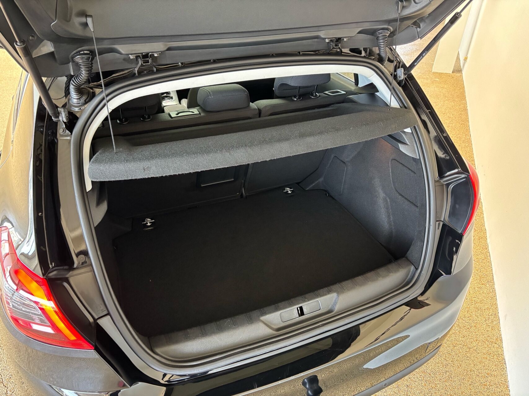 Billede af Peugeot 308 1,5 BlueHDi Prestige 130HK 5d 6g