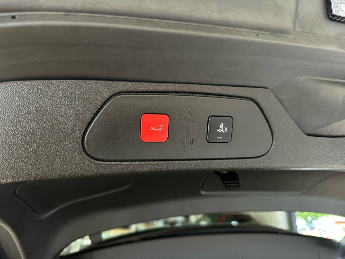 Billede af Opel Grandland X 1,6 PHEV  Plugin-hybrid Cosmo Prestige Pack 225HK 5d 8g Aut.