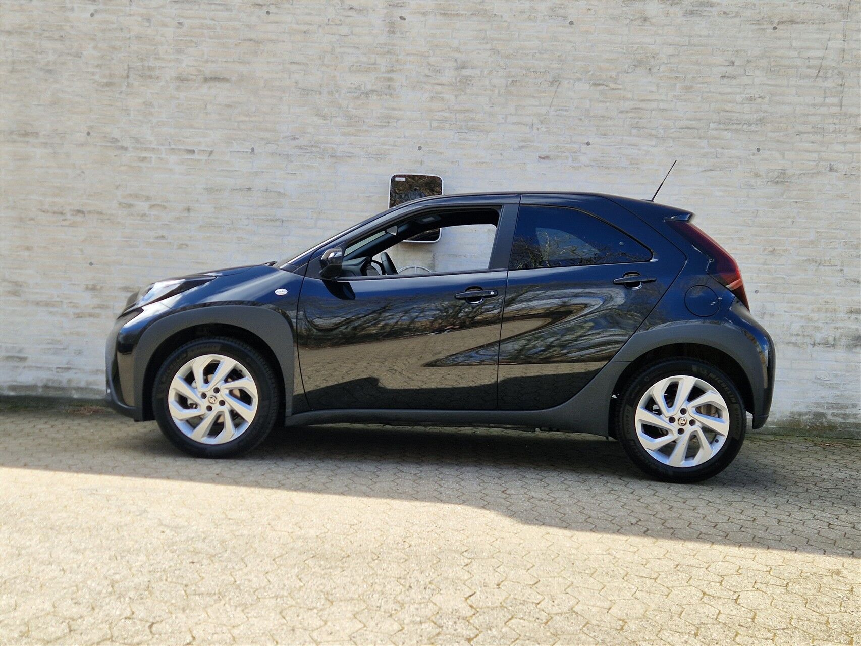 Billede af Toyota Aygo X 1,0 VVT-I Active 72HK 5d