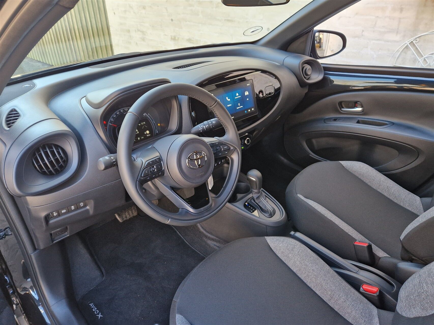 Billede af Toyota Aygo X 1.0 benzin (72 hk) aut. gear Active