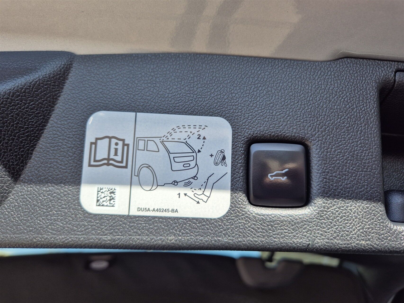 Billede af Ford Kuga 2,5 Plugin-hybrid ST-Line X CVT 225HK 5d Trinl. Gear