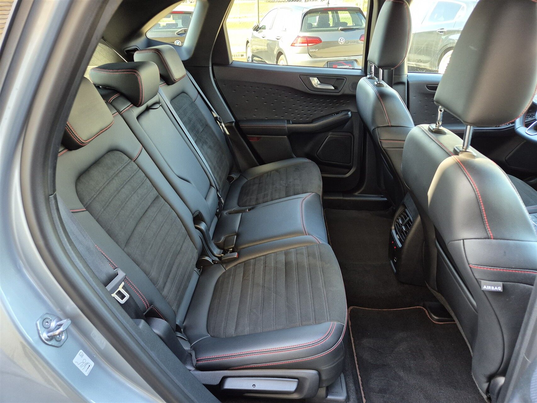 Billede af Ford Kuga 2,5 Plugin-hybrid ST-Line X CVT 225HK 5d Trinl. Gear