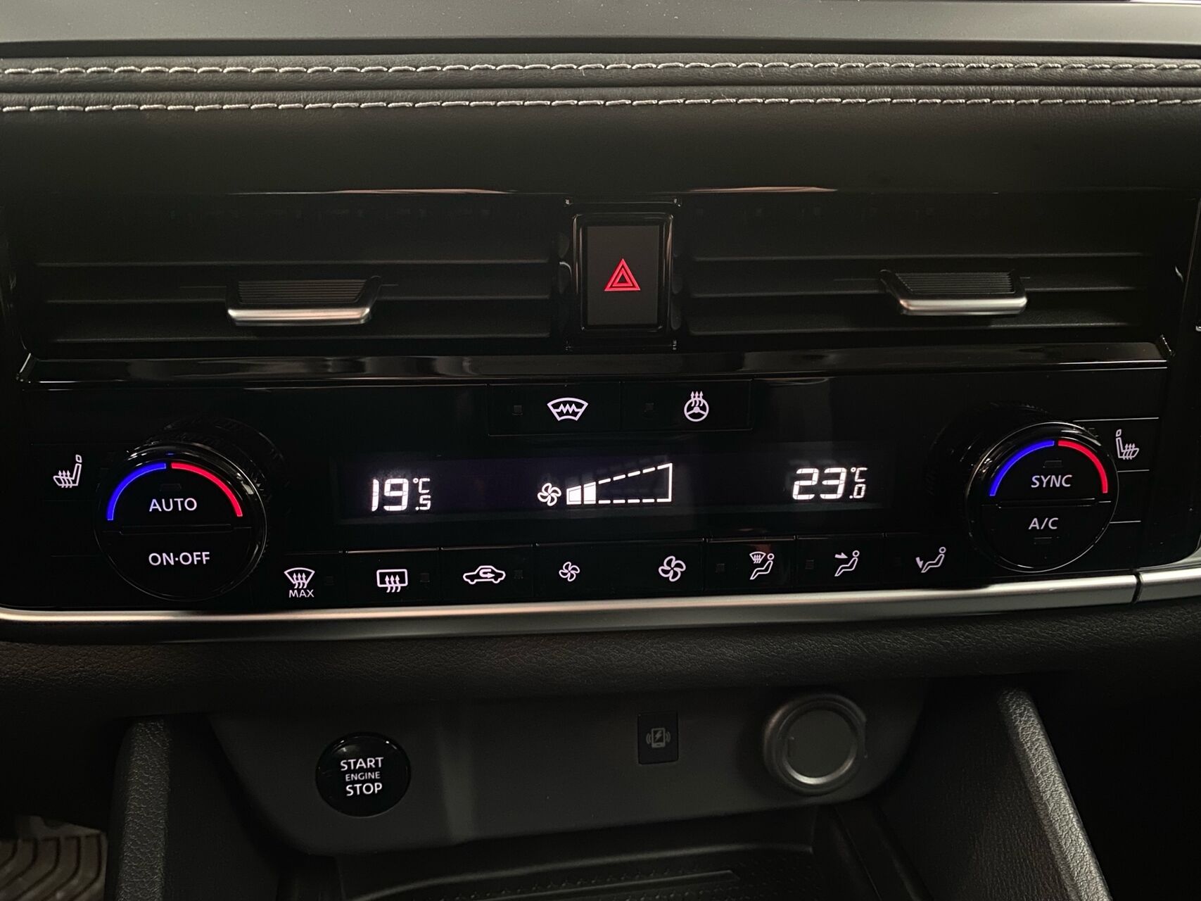 Billede af Nissan Qashqai Qashqai MY25,5 Mild-Hybrid 158 Xtronic 2 WD N-Connect