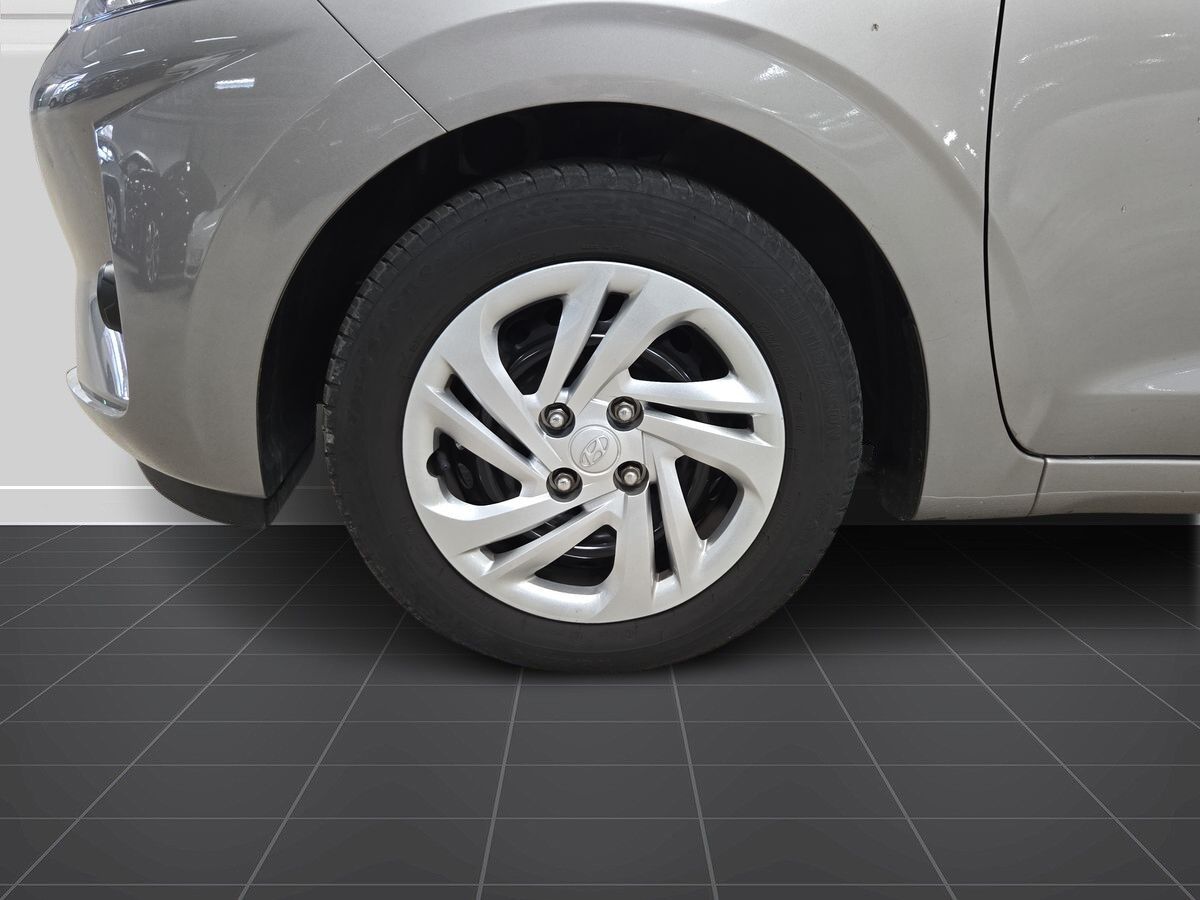 Billede af Hyundai i10 1,0 Essential AMT 67HK 5d Aut.