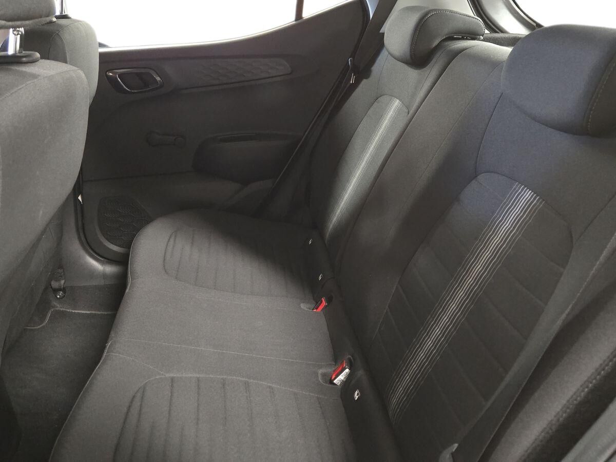 Billede af Hyundai i10 1,0 Essential AMT 67HK 5d Aut.