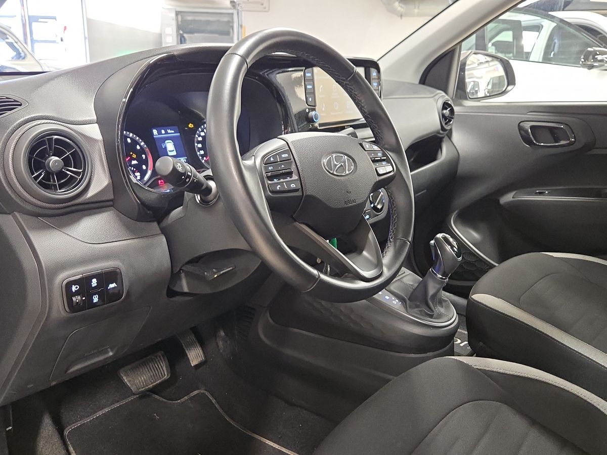 Billede af Hyundai i10 1,0 Essential AMT 67HK 5d Aut.