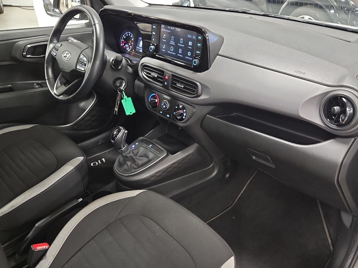 Billede af Hyundai i10 1,0 Essential AMT 67HK 5d Aut.
