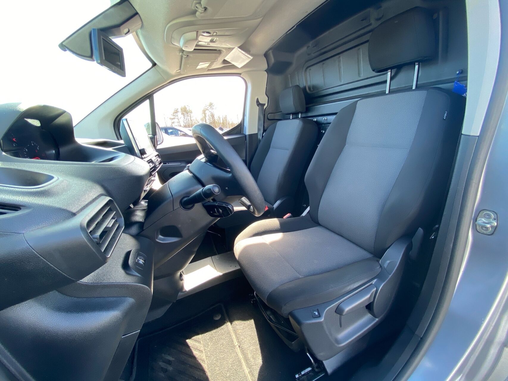 Billede af Peugeot Partner L1 V1 1,5 BlueHDi Ultimate 100HK Van