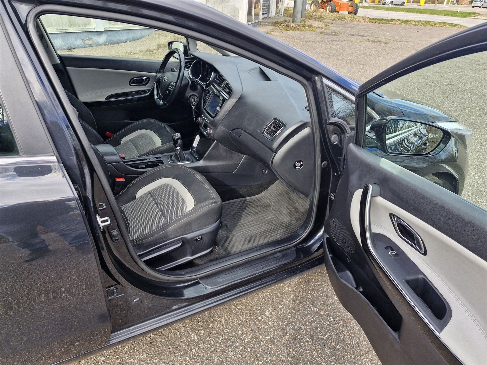 Billede af Kia Ceed SW 1,6 CRDI Premium 136HK Stc 6g