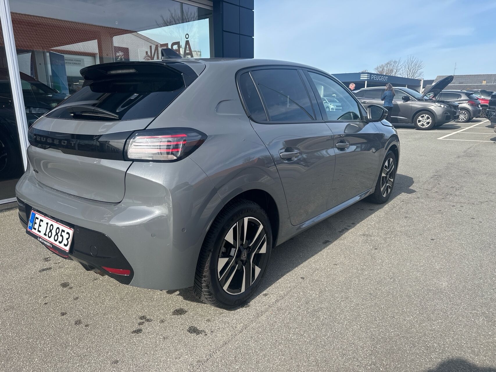 Billede af Peugeot 208 1,2 PureTech Allure+ 100HK 5d 6g