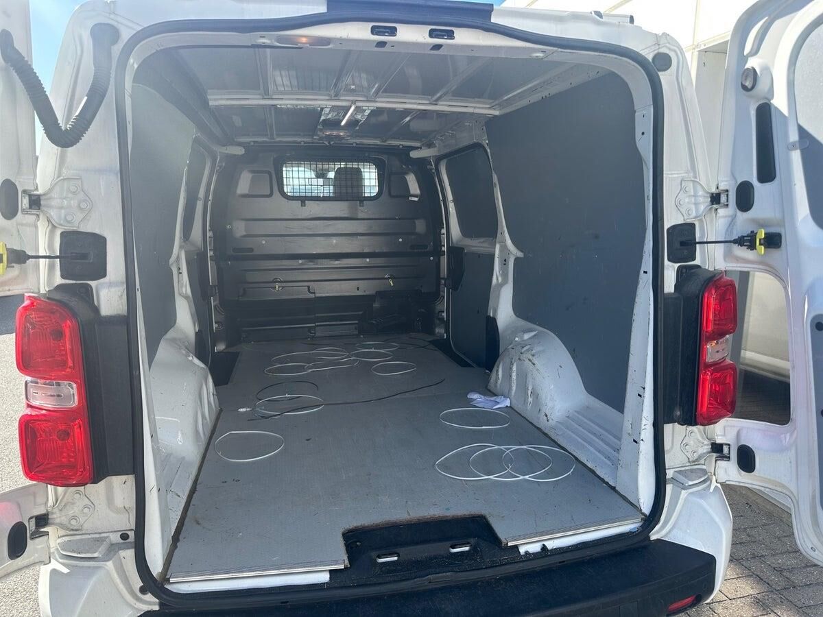 Billede af Citroën Jumpy L3 2,0 Blue HDi Masterline 150HK Van