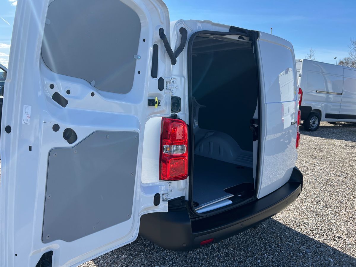 Billede af Citroën Jumpy L3 2,0 Blue HDi Masterline EAT8 145HK Van 8g Aut.