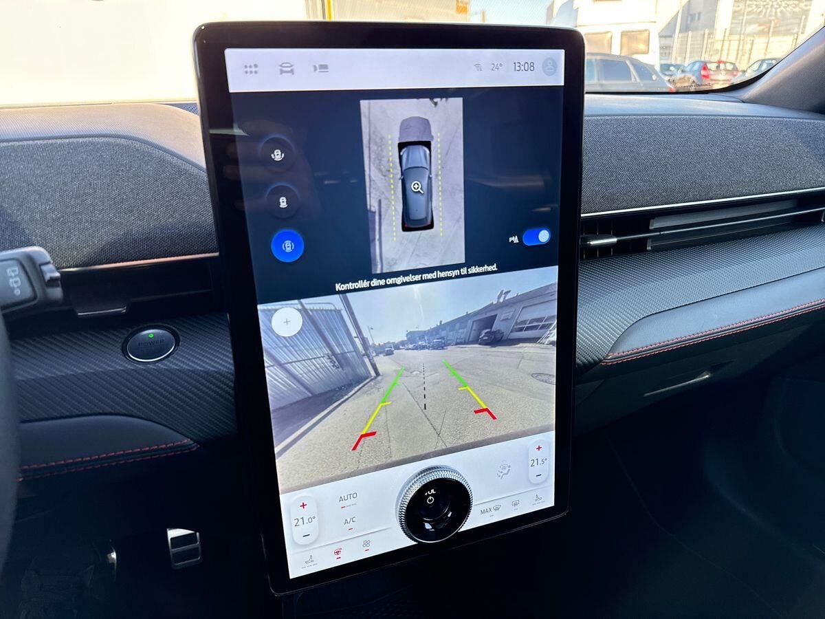 Billede af Ford Mustang Mach-E EL UR Premium AWD 351HK 5d Aut.