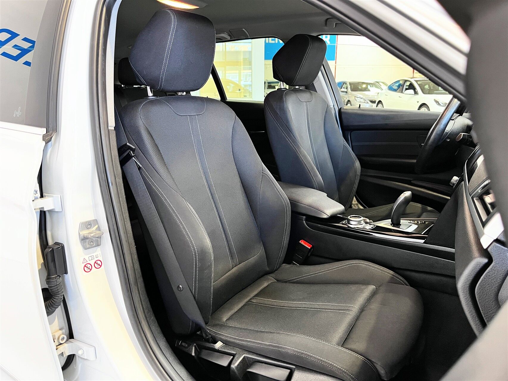 Billede af BMW 320d Touring 2,0 D Executive Steptronic 190HK Stc 8g Aut.