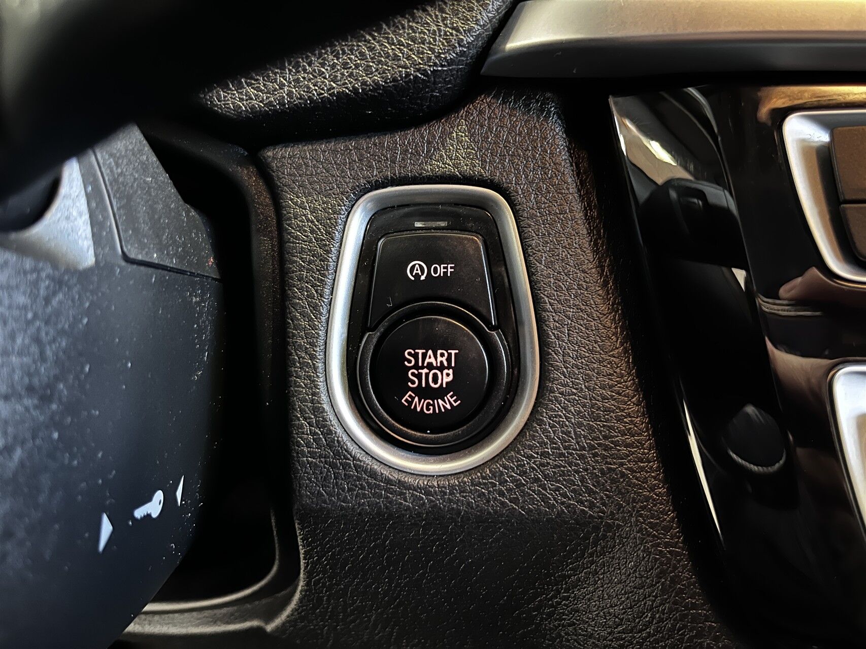 Billede af BMW 320d Touring 2,0 D Executive Steptronic 190HK Stc 8g Aut.