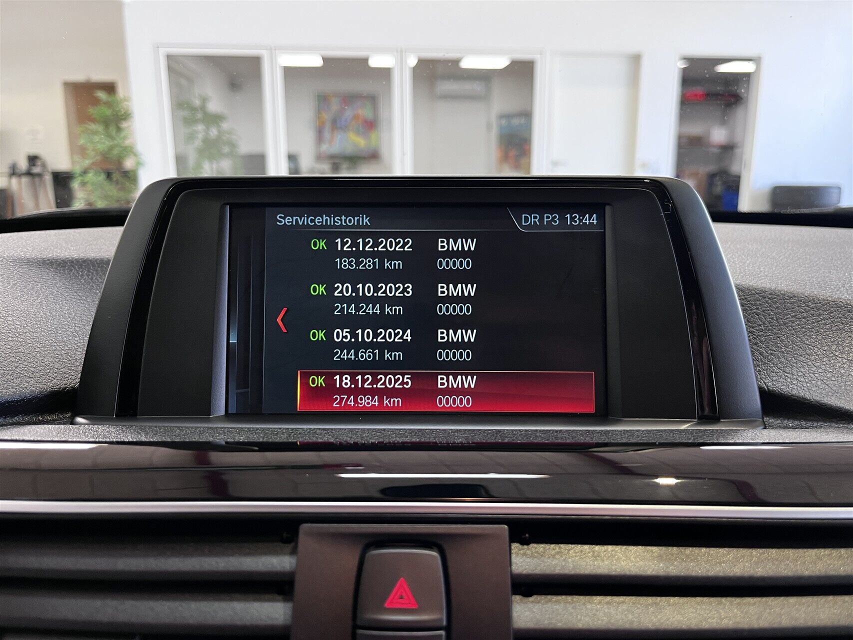 Billede af BMW 320d Touring 2,0 D Executive Steptronic 190HK Stc 8g Aut.