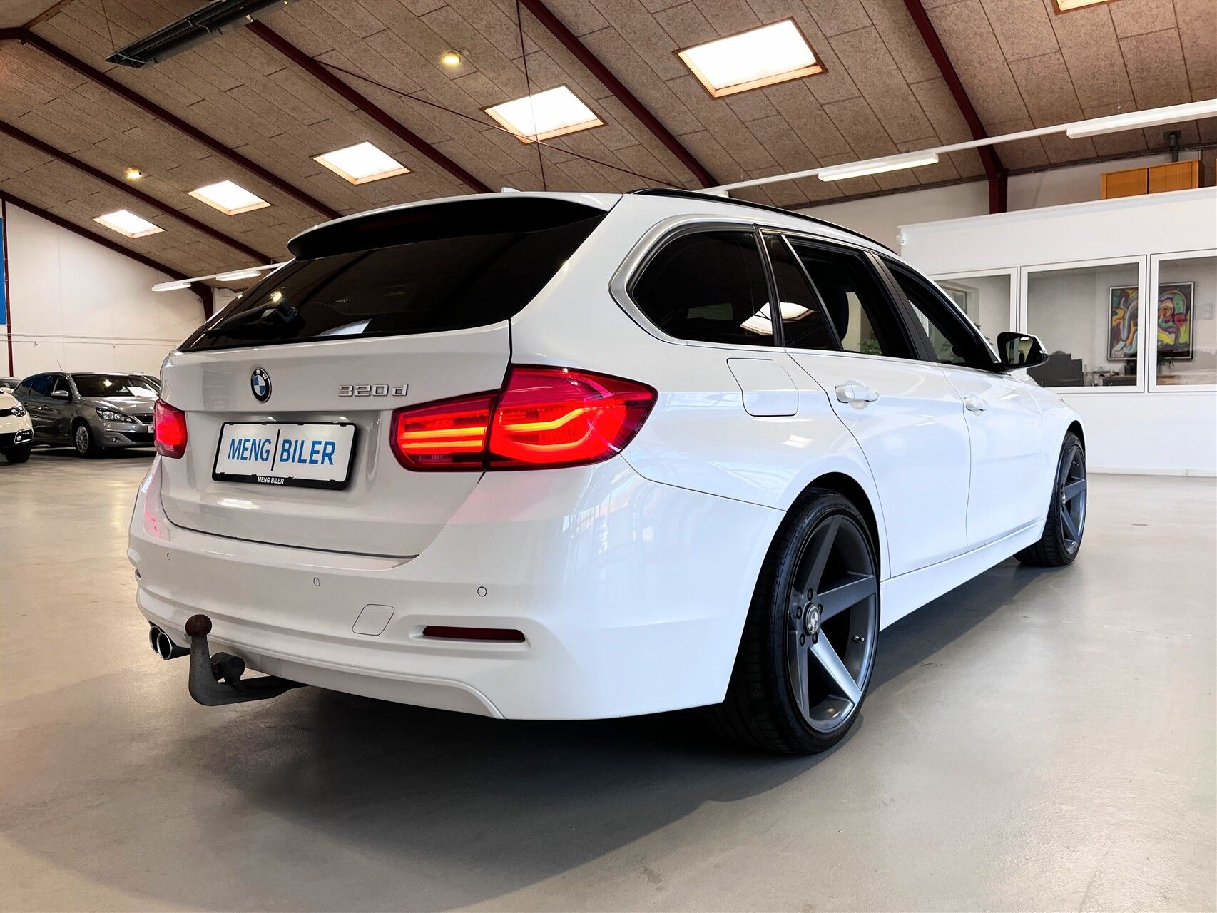 Billede af BMW 320d Touring 2,0 D Executive Steptronic 190HK Stc 8g Aut.