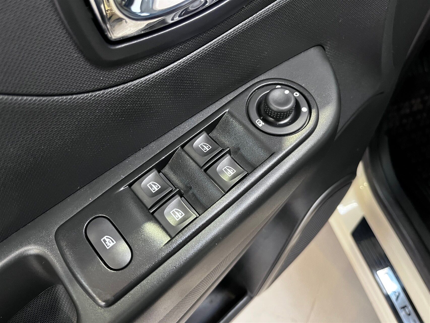 Billede af Renault Captur 1,2 TCE Expression EDC 120HK 5d 6g Aut.