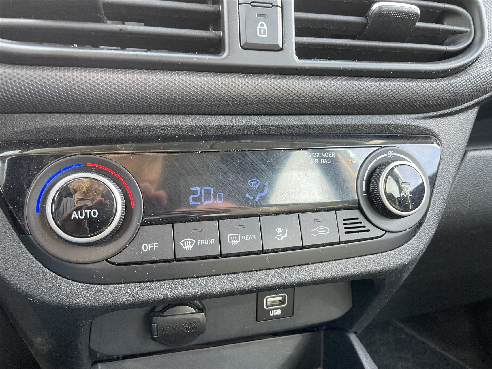 Billede af Hyundai i10 1,0 Advanced AMT 67HK 5d Aut.