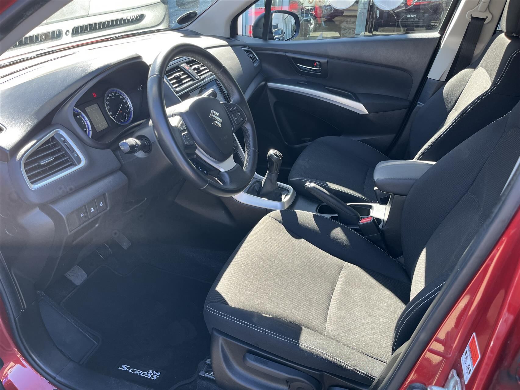 Billede af Suzuki S-Cross 1,0 Boosterjet Active 112HK 5d