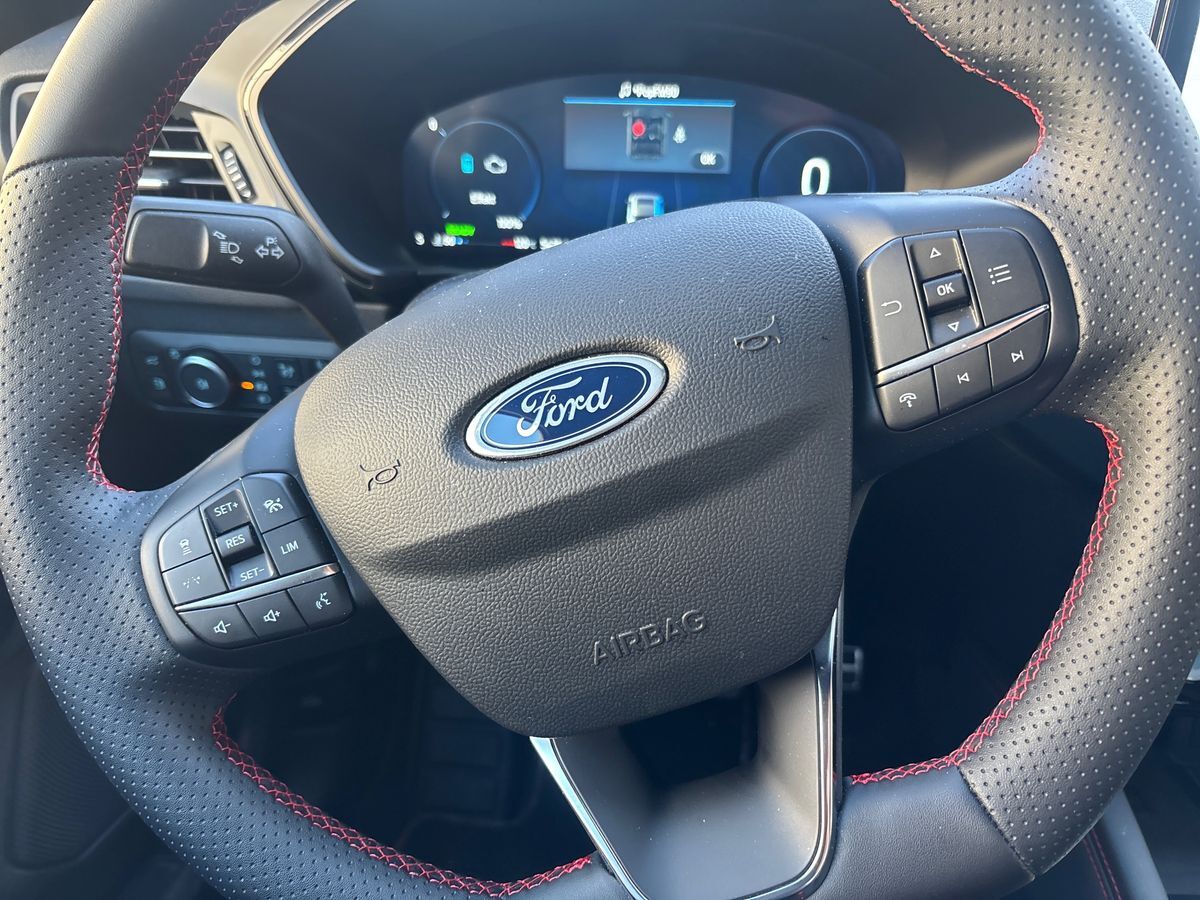 Billede af Ford Kuga 2,5 Plugin-hybrid ST-Line X CVT 243HK 5d Aut.