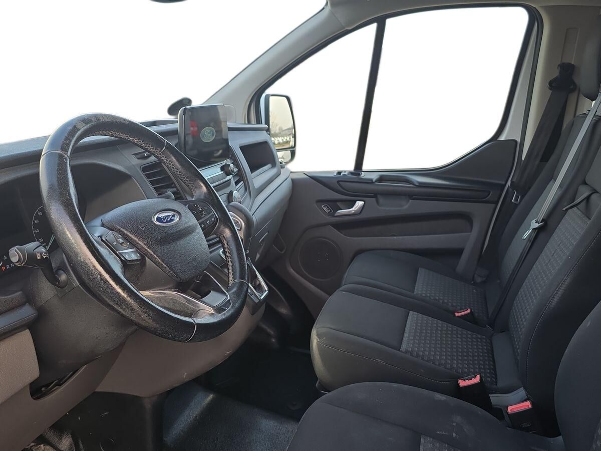 Billede af Ford Transit Custom 300 L2H1 2,0 TDCi Trend 170HK Van 6g Aut.